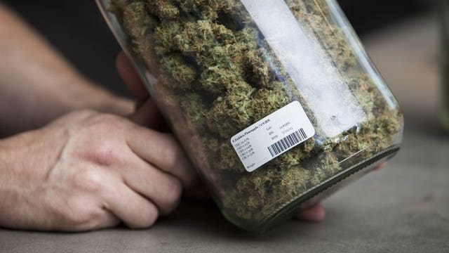 Long lines at marijuana dispensaries ahead of shutdown due to COVID-19 outbreak