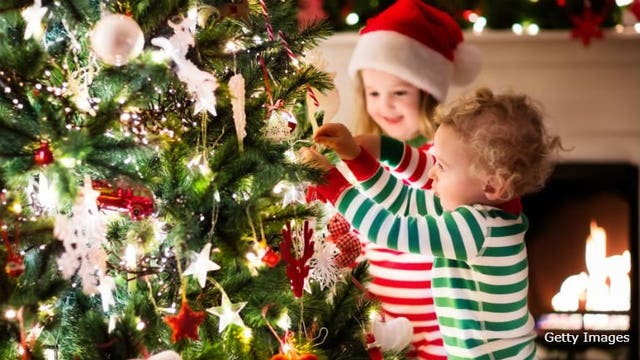 Study: The sooner you put up your Christmas decorations, the happier you'll be! 🎄