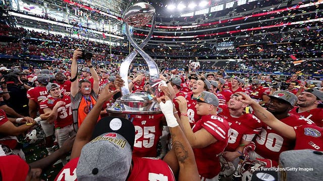 Cotton Bowl: Wisconsin Badgers beat Western Michigan Broncos, 24-16