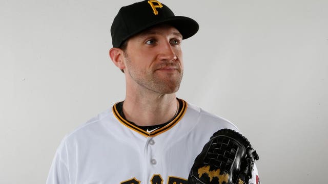 Lindblom can make $18,125,000 over 3 seasons with Brewers