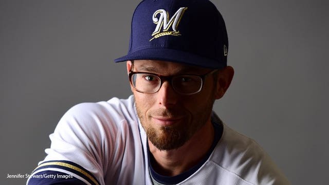 Milwaukee Brewers sign infielder Eric Sogard to $2.4M, 1-year contract deal