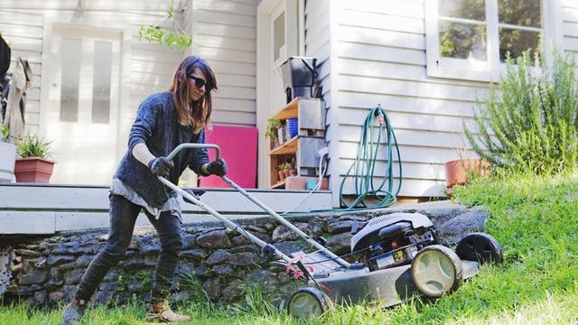 New study: Yard work can burn off excess pounds put on during coronavirus lockdowns