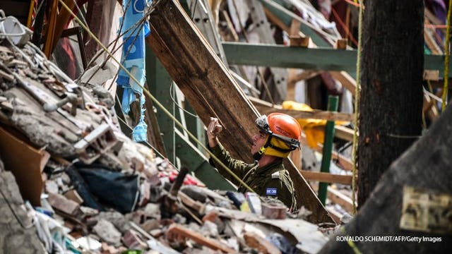Mexico quake death toll rises to 319