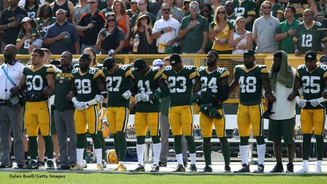 Green Bay Packers players say team, coaches, staff will lock arms
