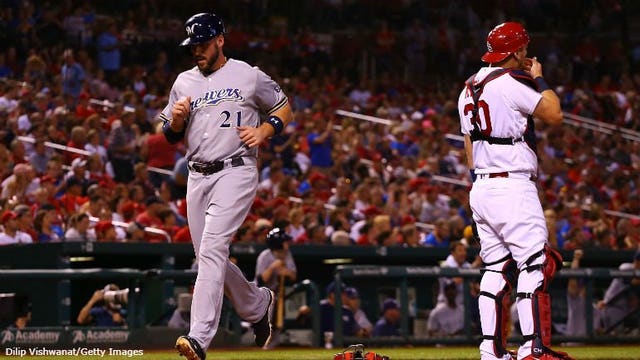 Vogt's HR, 3 RBIs as Brewers stay alive for postseason