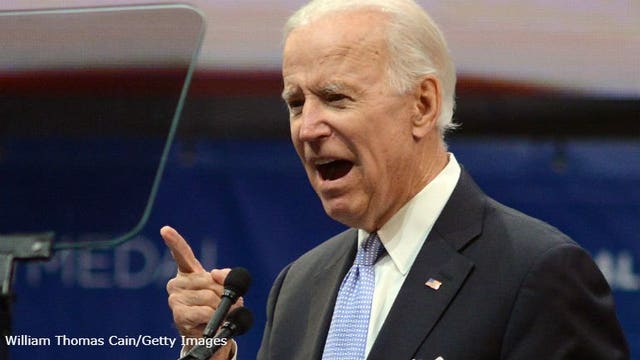 Former VP Biden calls Pres. Trump's behavior "absolutely bizarre"