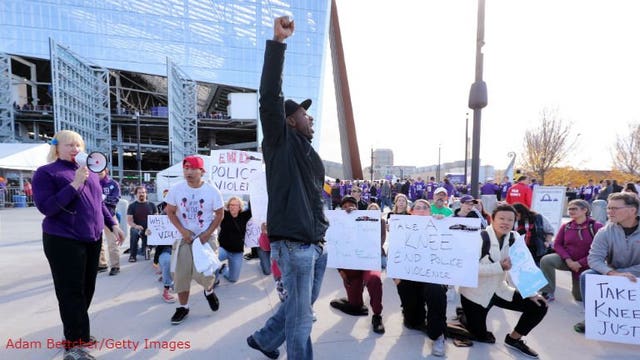 50 protesters take a knee outside US Bank Stadium ahead of Vikings/Ravens game