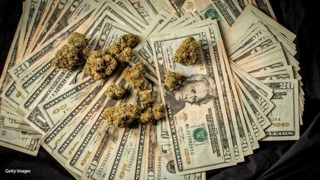 Congress urged to fully open banks to marijuana industry