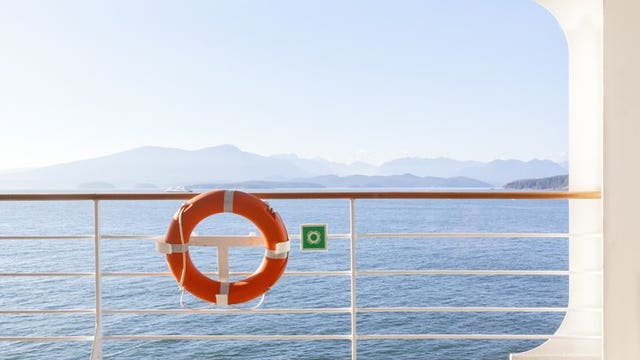 Large cruises banned in Canada at least until Oct. 31