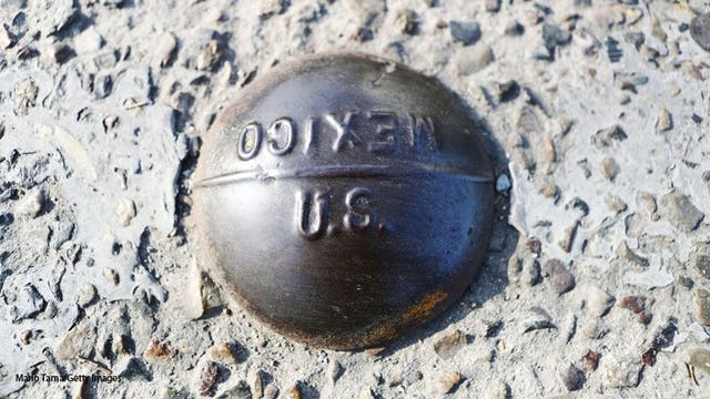 Border states pledge 1,600 troops for President Trump's border fight