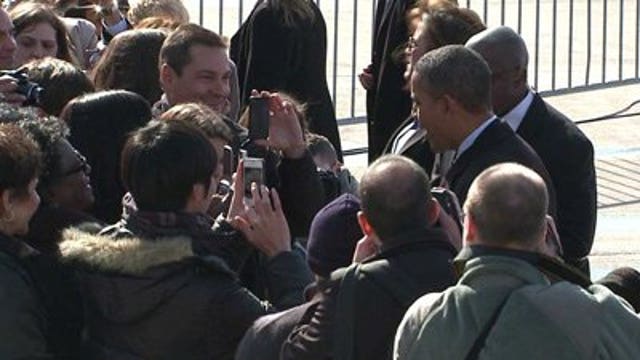 President Obama gets friendly welcome in Milwaukee