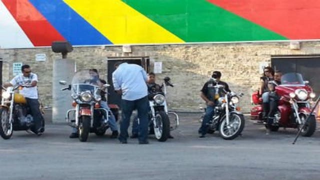 Milw. Harlistas using 110th to raise money to restore mural