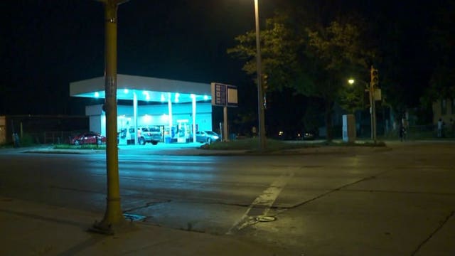 Police: 22-year-old woman killed by hit-and-run driver on Milwaukee's north side