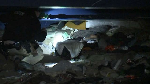 "It's very humbling:" Milwaukee police, volunteers team up to count the city's homeless