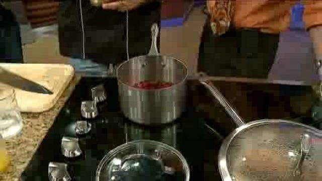 10-12-11: Cranberry sauce