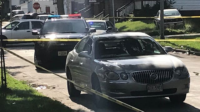 Police: 4 men hurt in shooting at 34th and Hadley