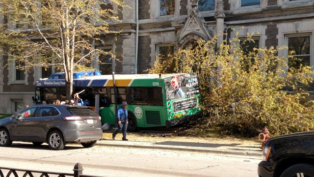 MCTS bus crashes into Johnston Hall building on Marquette campus; 5 hurt