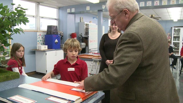 Scientists from Medical College help 4th graders get inventive