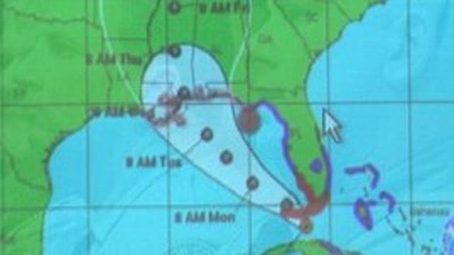 Politicians may temper tone at Convention due to Isaac