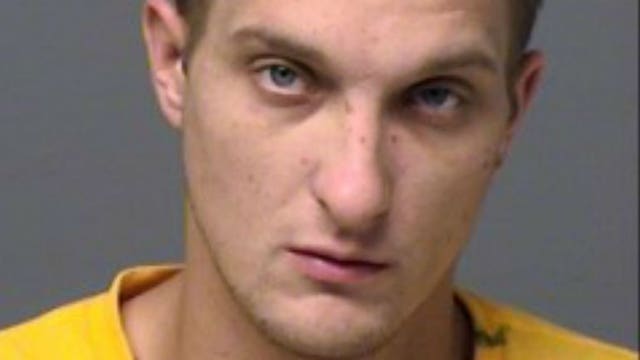 Police: Strong armed robbery suspect charged after citizens helped officers make arrest