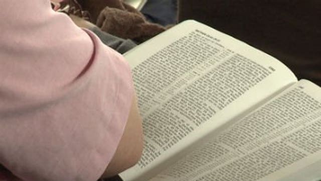 Jehovah's Witnesses try to spread message at regional convention: "It instills values in us"