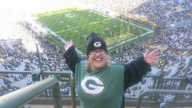 37-year-old Milwaukee woman is a Packers Fan Hall of Fame finalist: "It's been amazing"