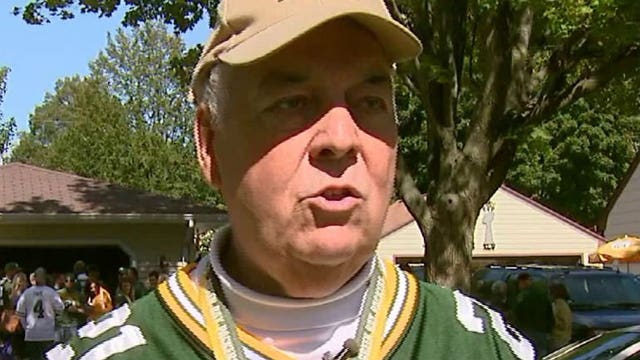 "Hey! You're the guy in the commercial!" Packers season ticket holder in national commercial for NFL