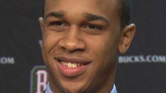 Bucks offering chance to visit Lambeau Field with John Henson