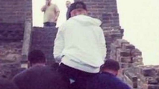 Jackson death trial verdict,  Bieber photo causing controversy