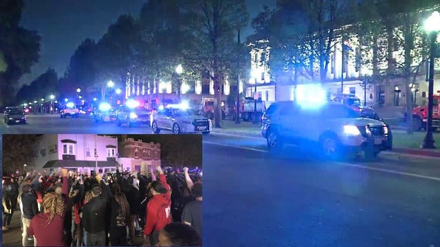 Crowd gathered near Kenosha PD as 8:30 p.m. curfew took effect amid protests