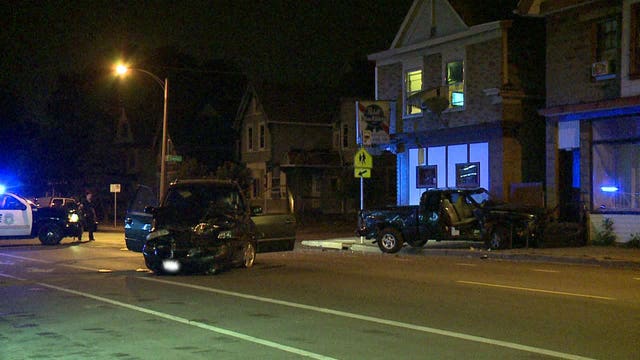 Suspects sought after hit-and-run crash on Milwaukee's south side