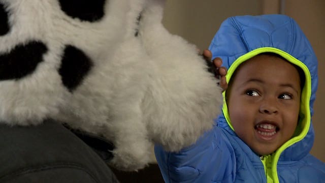 "A big deal for a lot of families:" Milwaukee firefighters donate coats to kids in need