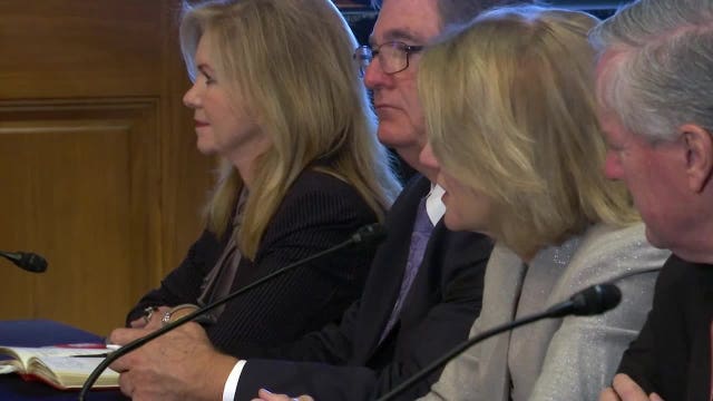 First Lady meets with Congress members on drug policy