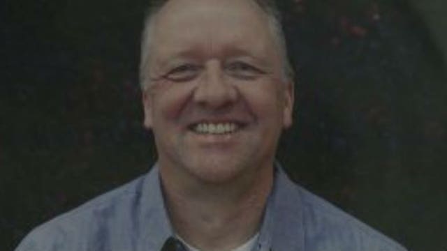 North Shore Bank offers free coin counting in effort to raise money for fallen officer's family