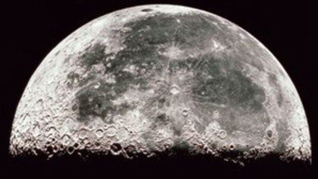 A feat of lunar synchronicity will create a Supermoon