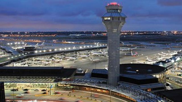 Flights cancelled out of Chicago as powerful storms anticipated Wednesday
