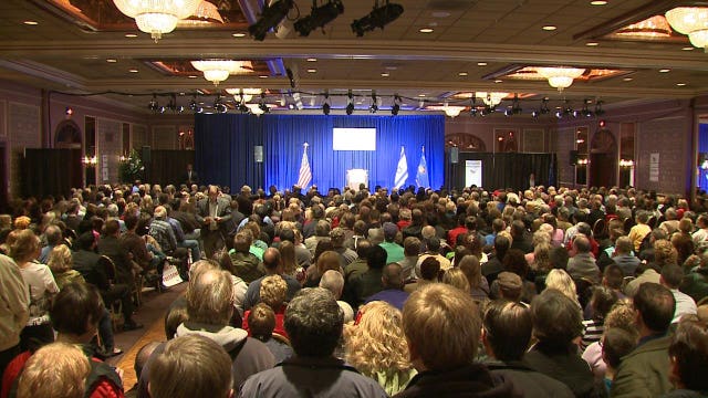 Romney, Gingrich and Santorum speak to conservatives in Pewaukee