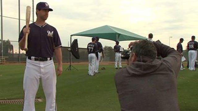 Brewers smile for camera on Picture Day at spring training