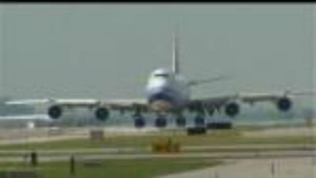 Computer glitch grounds 250 Southwest flights