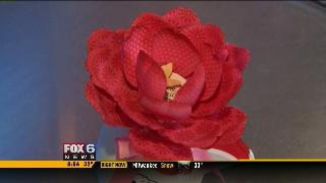 Rich DeMuro shares Valentine's Day gifts for geeks