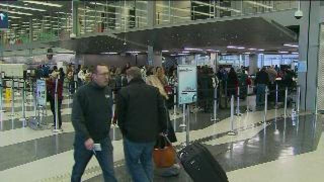 Contact 6: Booking a spring break getaway