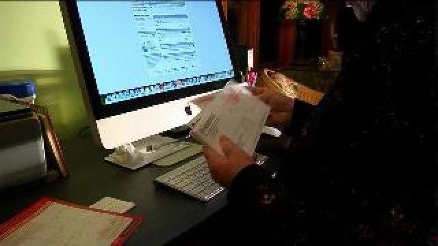 Contact 6: Tips to protect yourself against identity theft