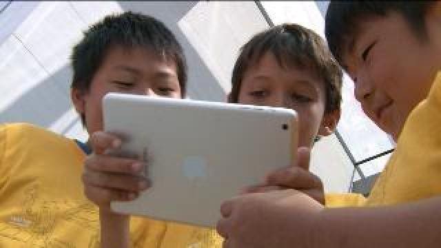 Tech Report: Apple field trip, a lesson in technology