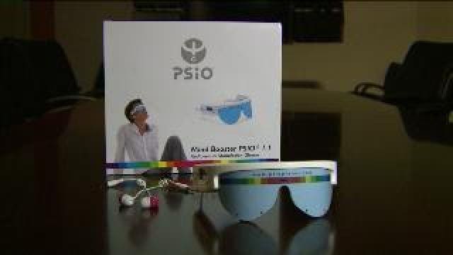Light, sound therapy glasses help focus brain