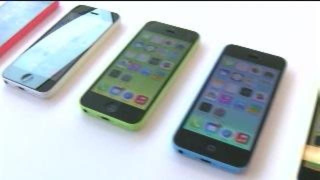 Hands on with Apple’s new iPhone 5S, 5C