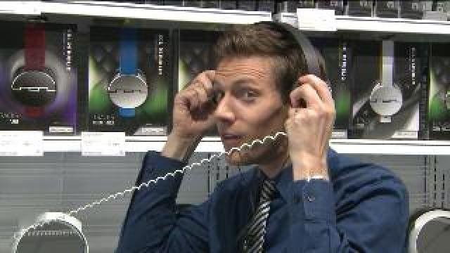 RadioShack’s rad redesign to keep up with competitors