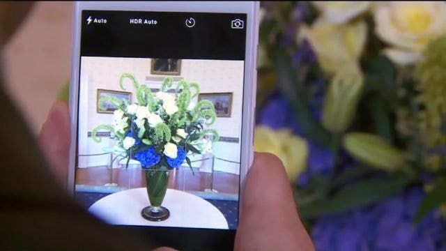 White House lifts social media ban, Rich DeMuro takes a visit