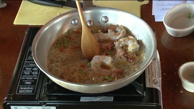 Need plans for Valentine's Day? Try a cooking class at Antigua Latin Restaurant