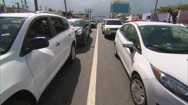 With traffic lights out, Puerto Ricans cope with road snarls
