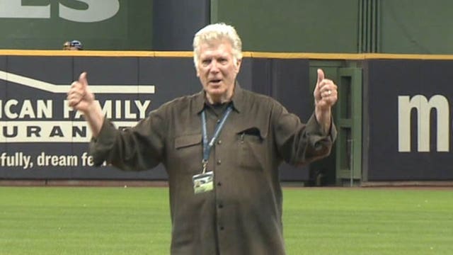 Brewers PA announcer throws 1st pitch, works final game: 'Baseball and music have been my life'